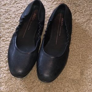 ECCO FLATS